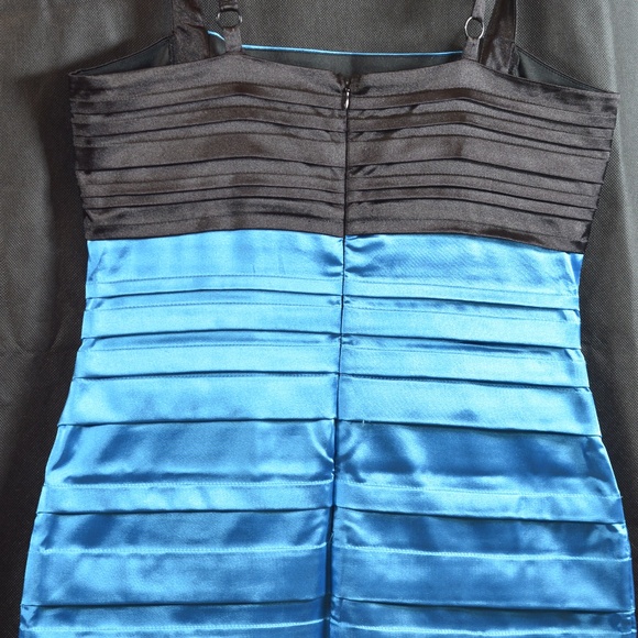 Satiny Black/Turquoise Body Con Dress SZ M SUZY - Picture 2 of 12